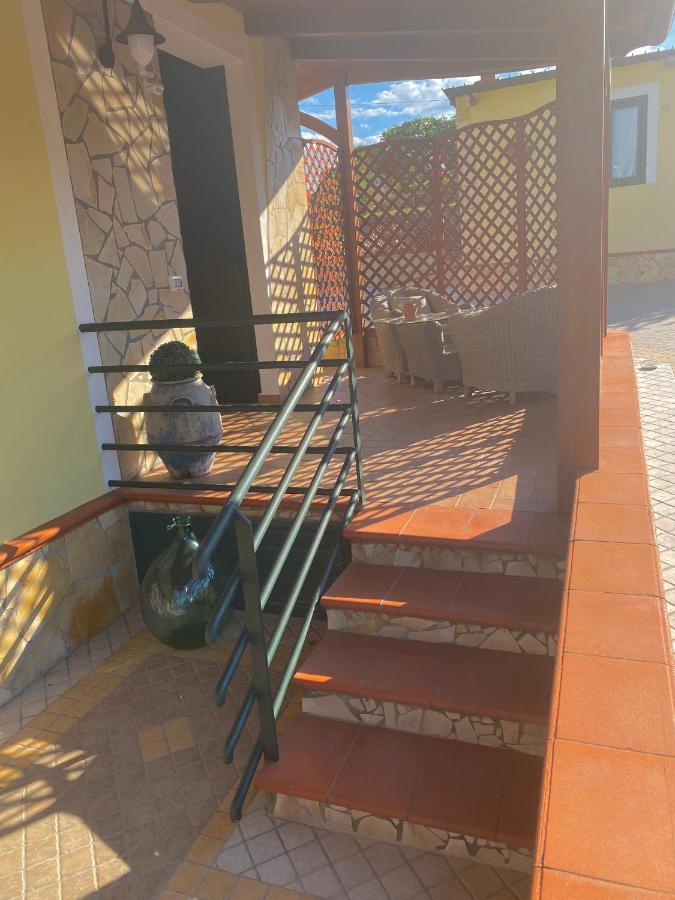 Bed and Breakfast Il Nido Delle Rondini Grottole Exterior foto